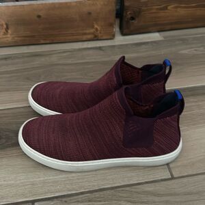 Rothy’s The Chelsea Berry Lattice Sneakers, Size 8.5